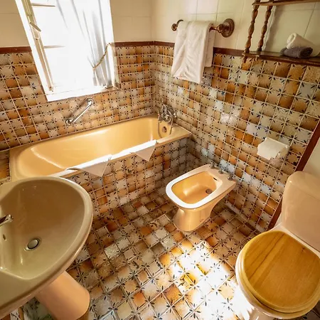 Hotellerie De Charme Le Relais Cicero Hotel-jardin-calme-verdure- Un Relais Du Xvii En Centre Au Detour Du Zoo Hotel La Flèche