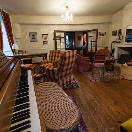 Hotellerie De Charme Le Relais Cicero Hotel-jardin-calme-verdure- Un Relais Du Xvii En Centre Au Detour Du Zoo Hotel La Flèche