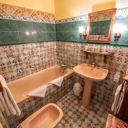 호텔 Hotellerie De Charme Le Relais Cicero Hotel-jardin-calme-verdure- Un Relais Du Xvii En Centre Au Detour Du Zoo 3*