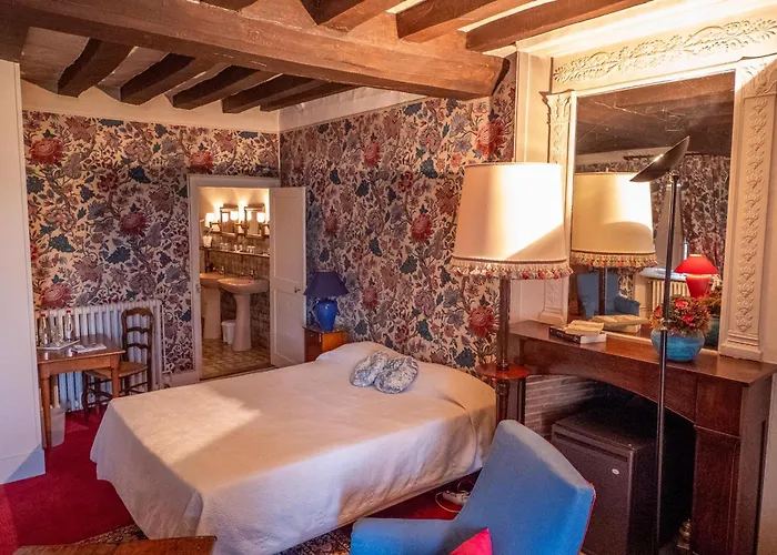 Otel Hotellerie De Charme Le Relais Cicero Hotel-jardin-calme-verdure- Un Relais Du Xvii En Centre Au Detour Du Zoo 3*