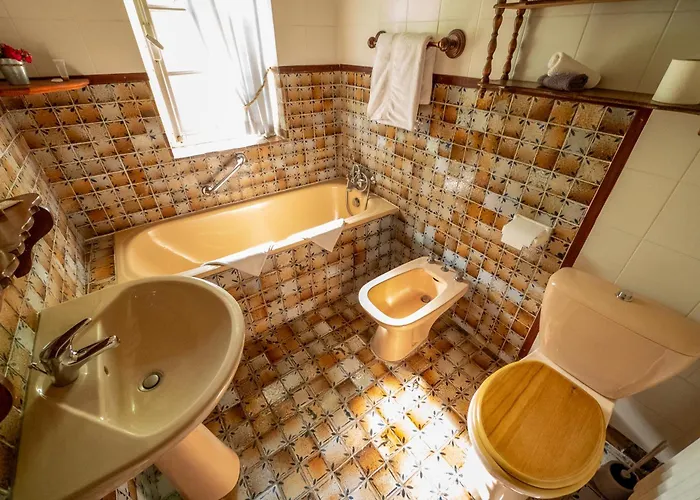 Hotellerie De Charme Le Relais Cicero Hotel-jardin-calme-verdure- Un Relais Du Xvii En Centre Au Detour Du Zoo Hotel La Flèche