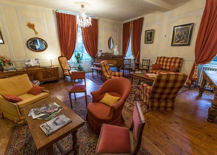 Hotellerie De Charme Le Relais Cicero Hotel-jardin-calme-verdure- Un Relais Du Xvii En Centre Au Detour Du Zoo La Flèche