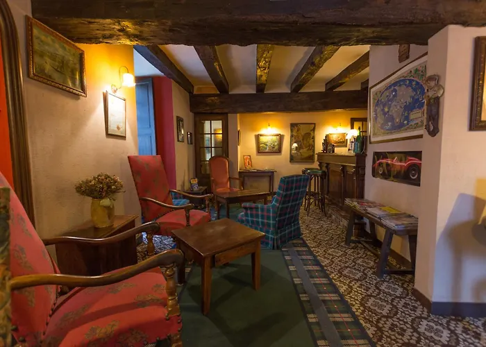 Hotellerie De Charme Le Relais Cicero Hotel-jardin-calme-verdure- Un Relais Du Xvii En Centre Au Detour Du Zoo La Flèche