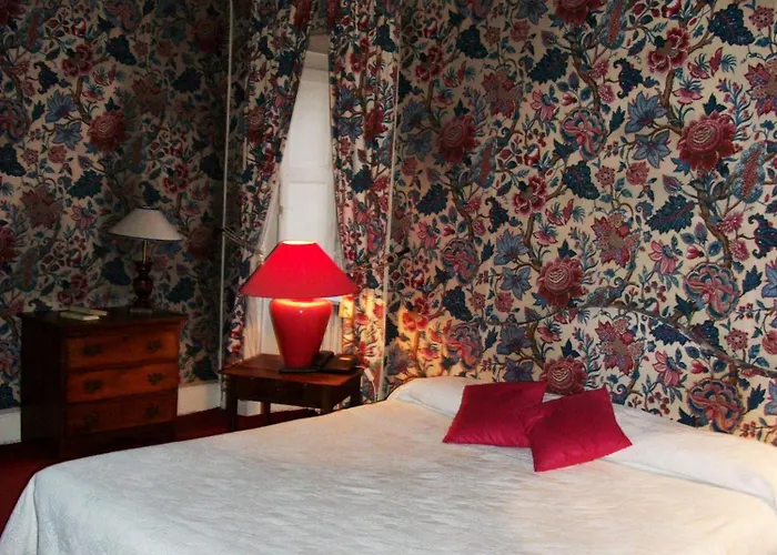 Hotellerie De Charme Le Relais Cicero Hotel-jardin-calme-verdure- Un Relais Du Xvii En Centre Au Detour Du Zoo